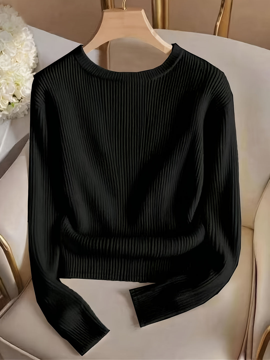 Lucilla | Maglia Girocollo con Bottoni Metallici