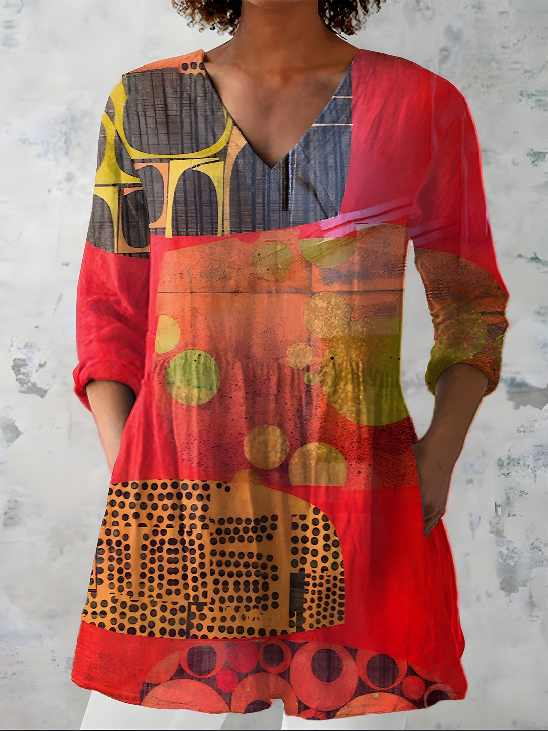 Carmen | Blusa Lunga Rossa con Fantasia Astratta a Blocchi di Colore