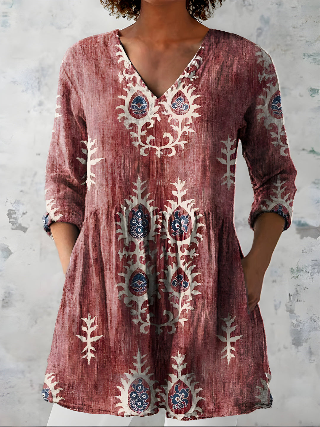Oriana | Blusa Lunga con Motivi Ornamentali Etnici