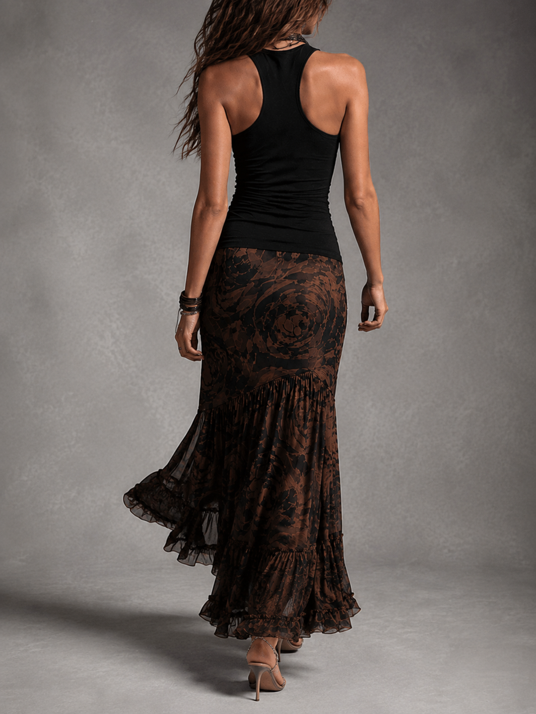 Rossana | Completo Due Pezzi Top Halter Nero e Gonna Maxi in Mesh Rose